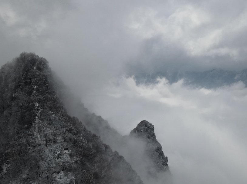 想见你，在最后一场雪里，在初春的少华山里！